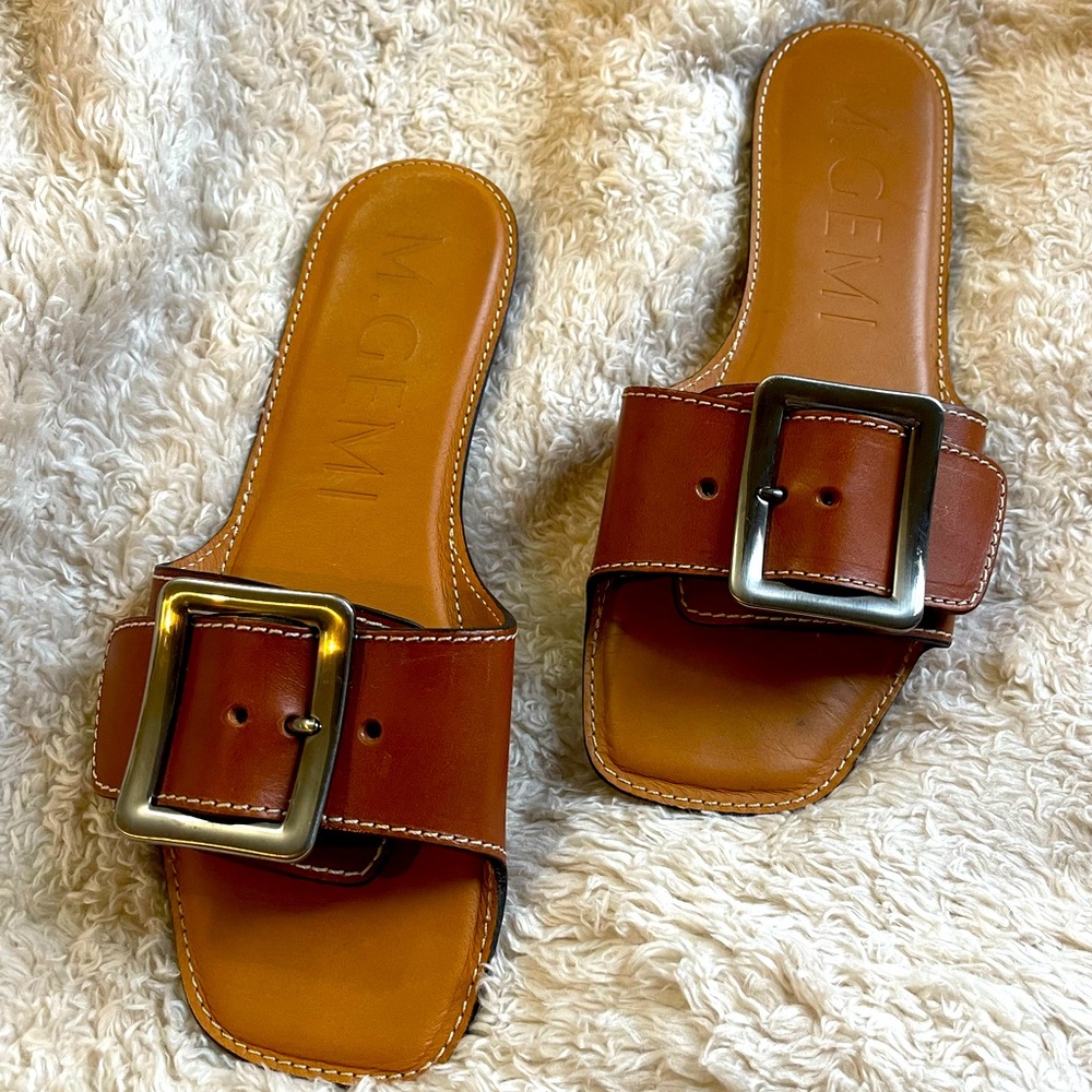 M. Gemi The Opanca Buckle Slide sandals